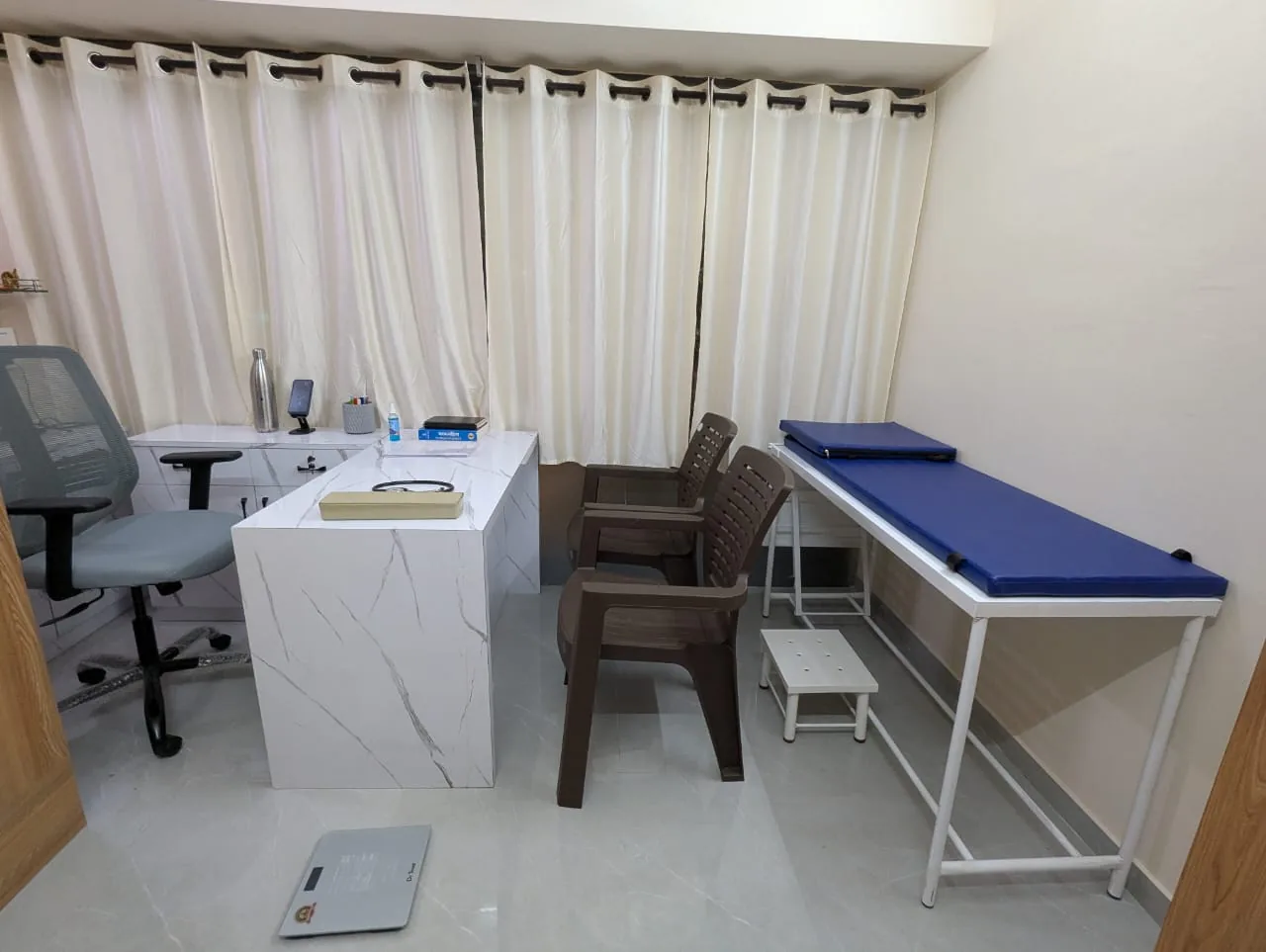 Authentic Panchkarma therapy session at Vishwashreeja Clinic Ravet